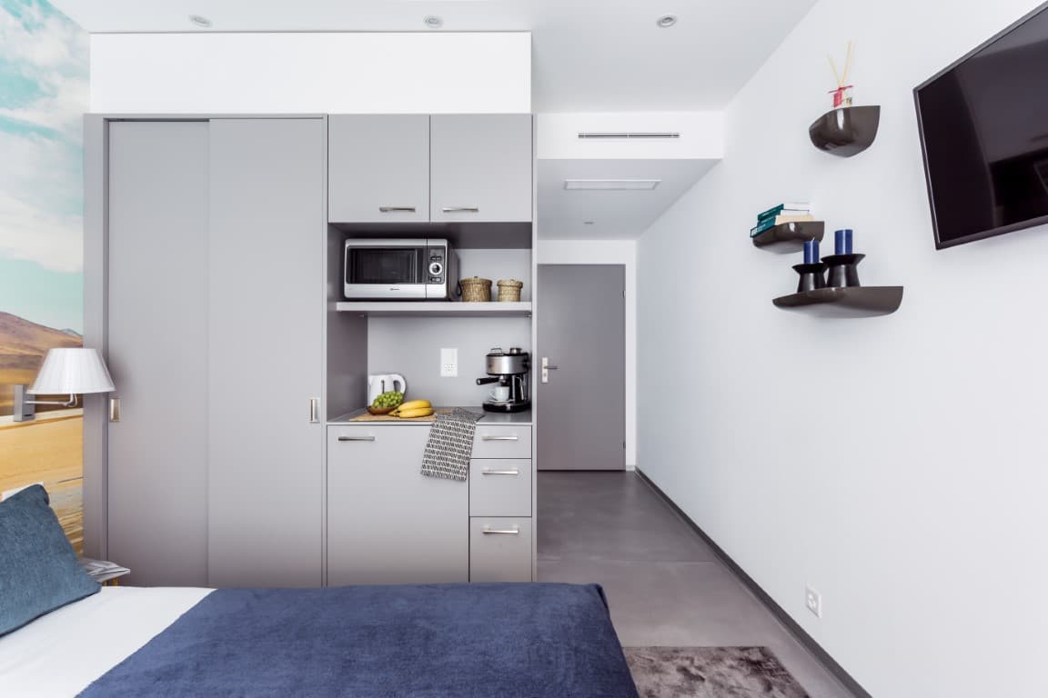 Studio Apartment Single Kitchenette Balcony 2