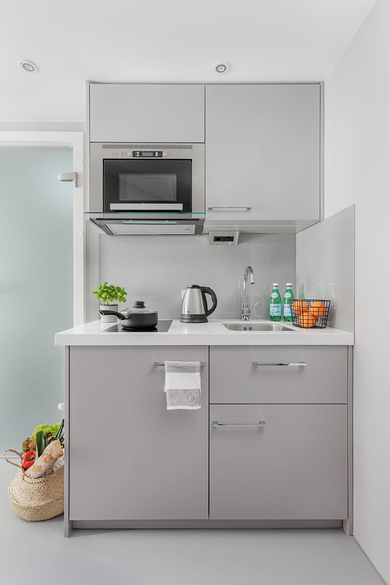 Studio Junior, Balcony, Kitchenette 2