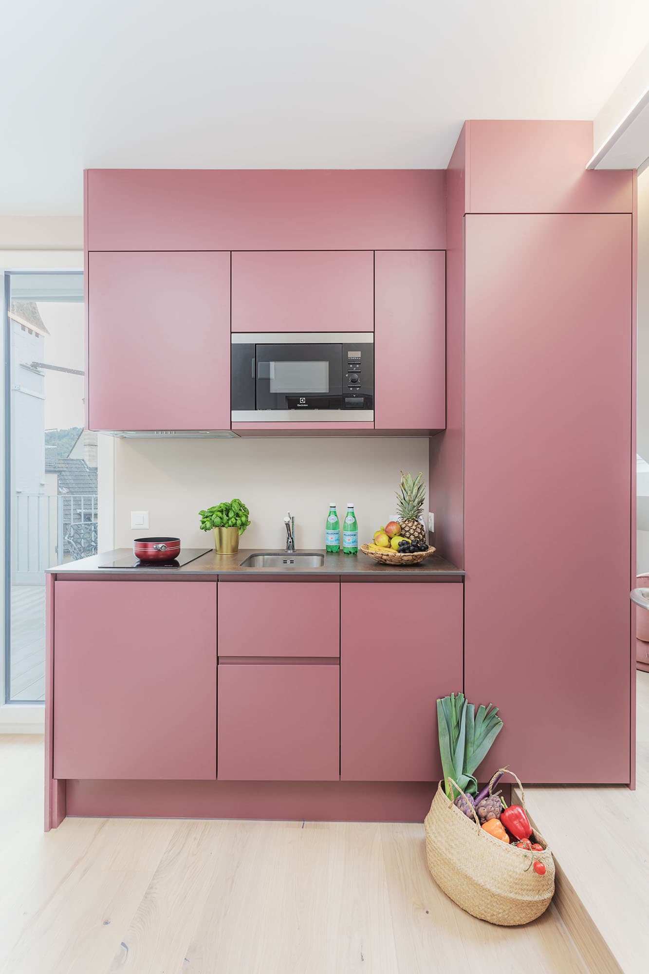 Studio Senior, Balcony, Kitchenette 2