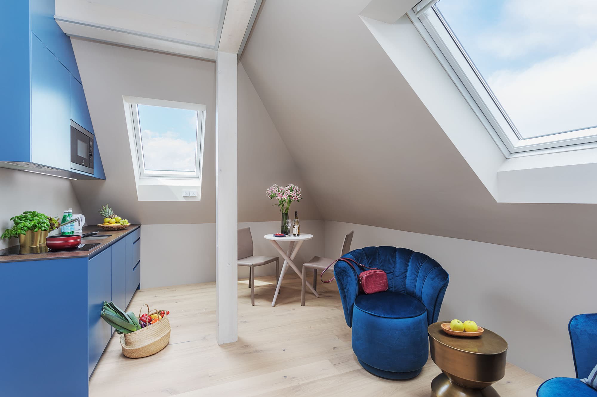 One Bedroom Senior, Balcony, Kitchenette 2