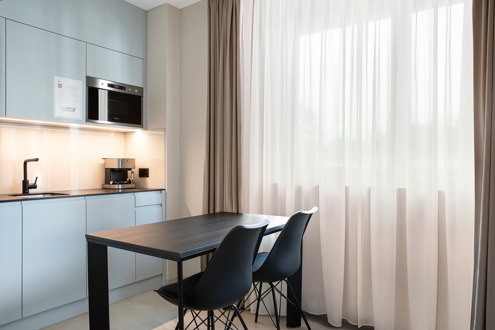 One Bedroom Junior, Kitchenette 3