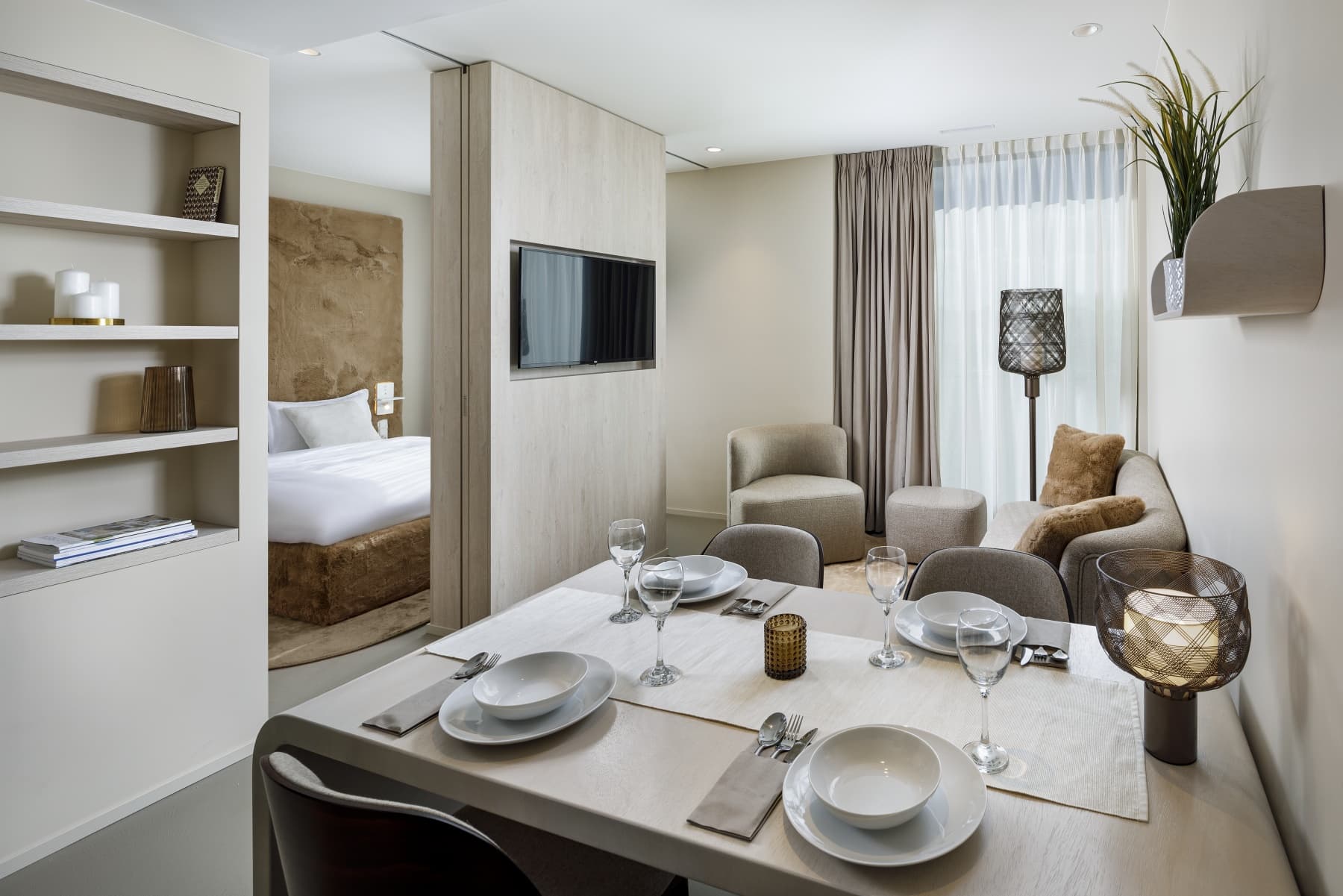 One Bedroom Senior, Kitchenette 3