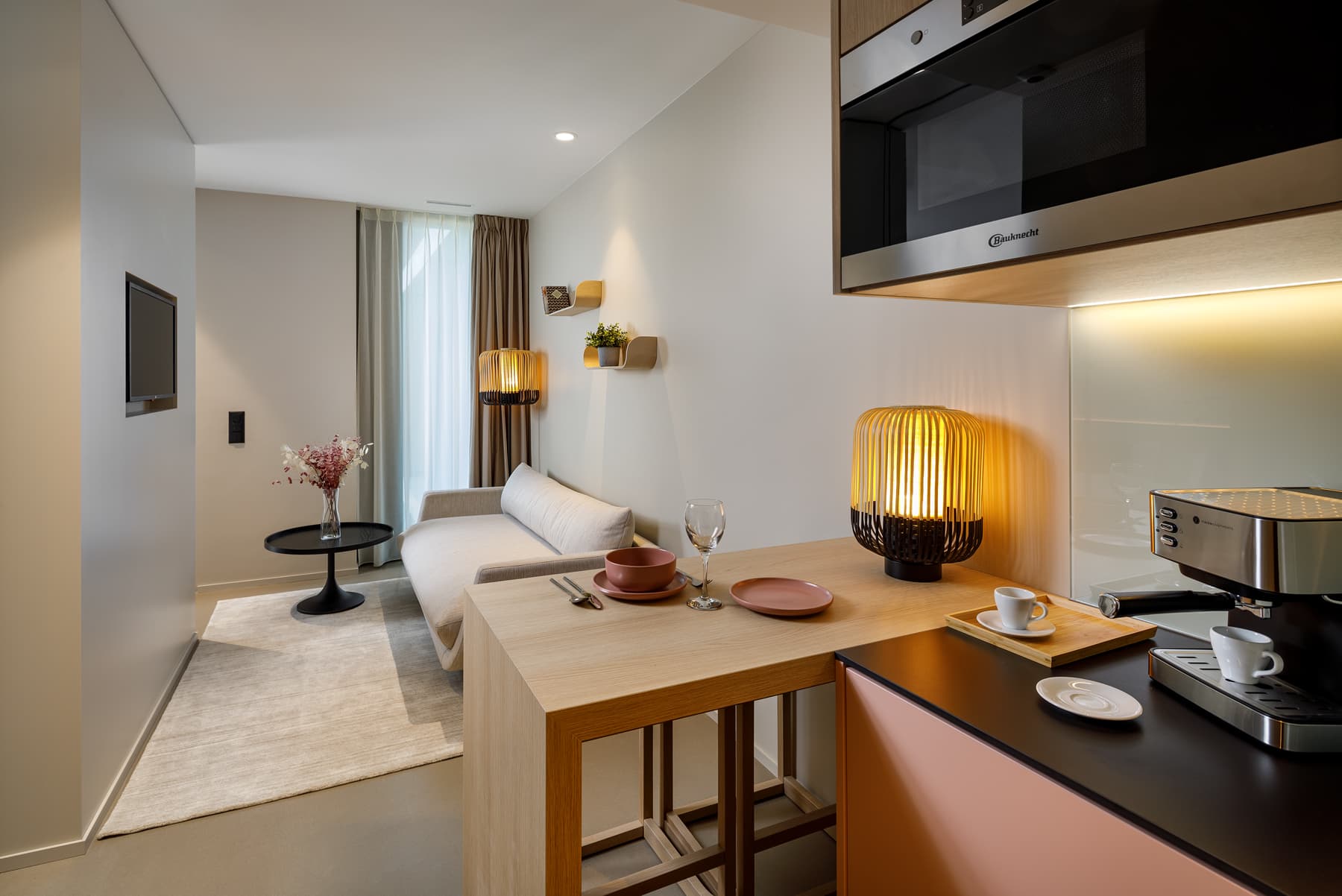 One Bedroom Senior, Mini Bar 1