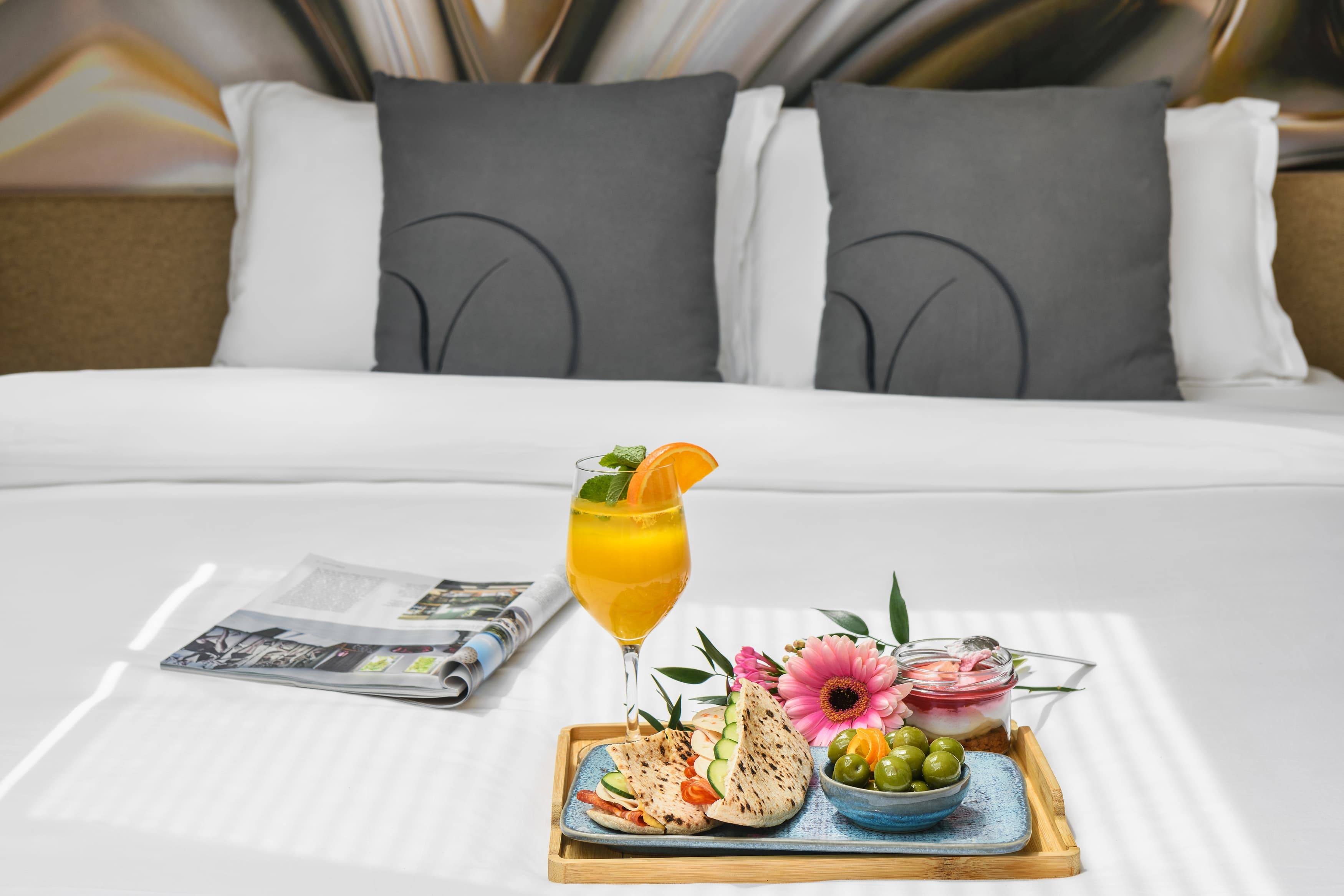 Two Bedroom Balcony Top Floor Senior, Kitchenette - City Chic 3