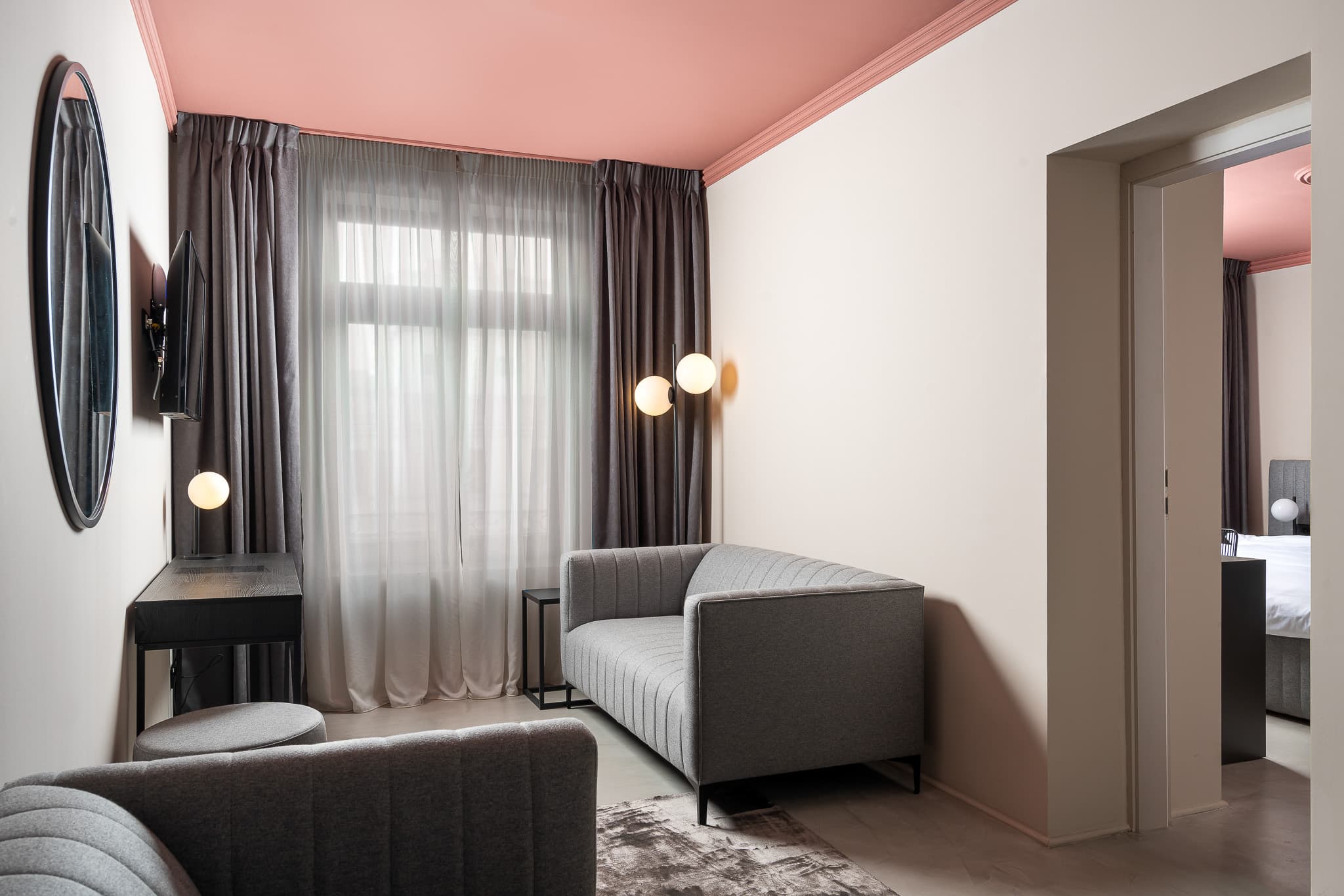 One Bedroom Junior, Balcony, Mini Bar 3
