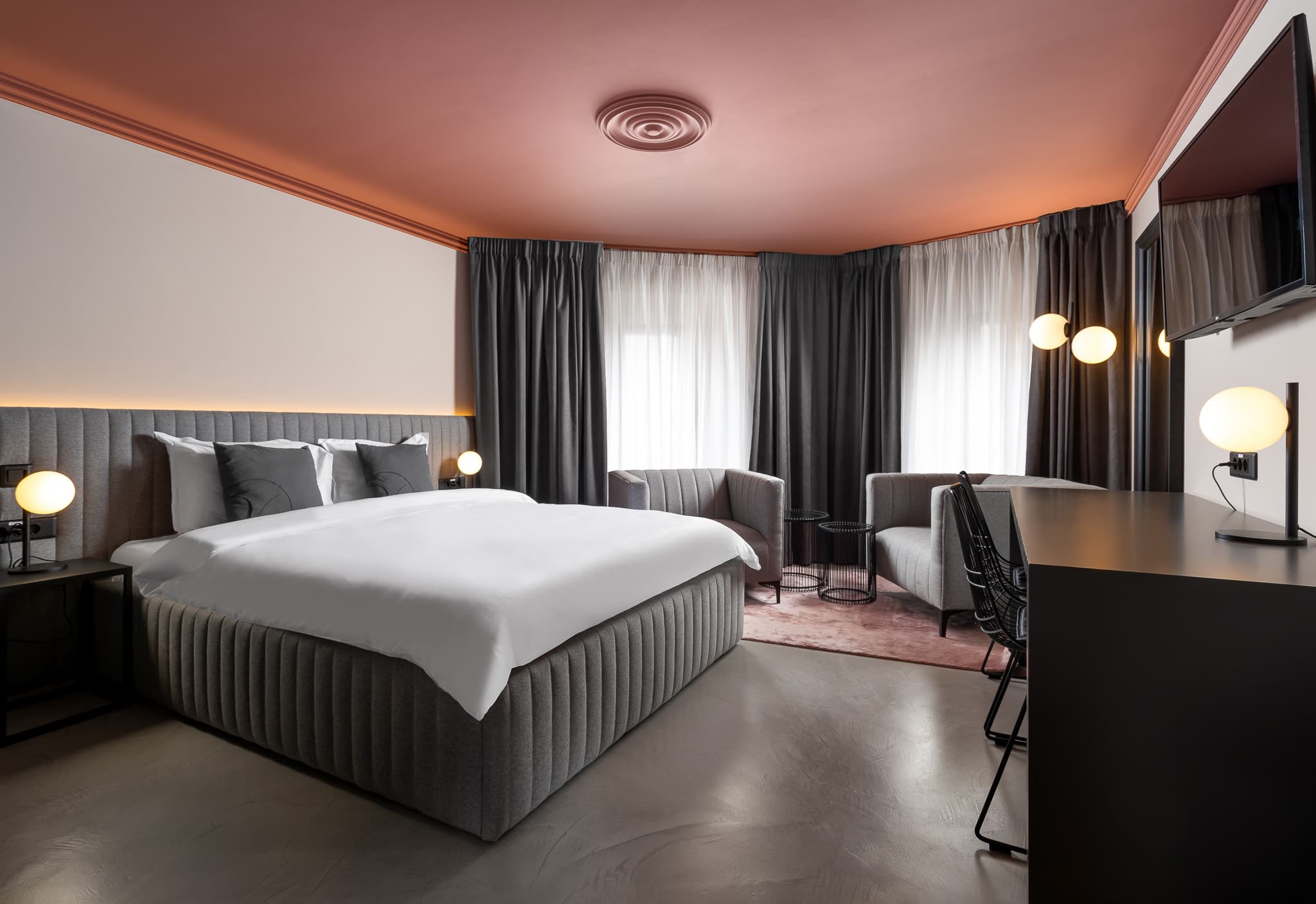 Three Bedroom, Pool Table, Kitchenette - Hollywood Suite 2