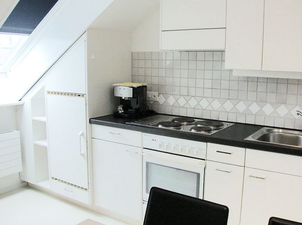 Two Bedroom Junior, Kitchenette 3