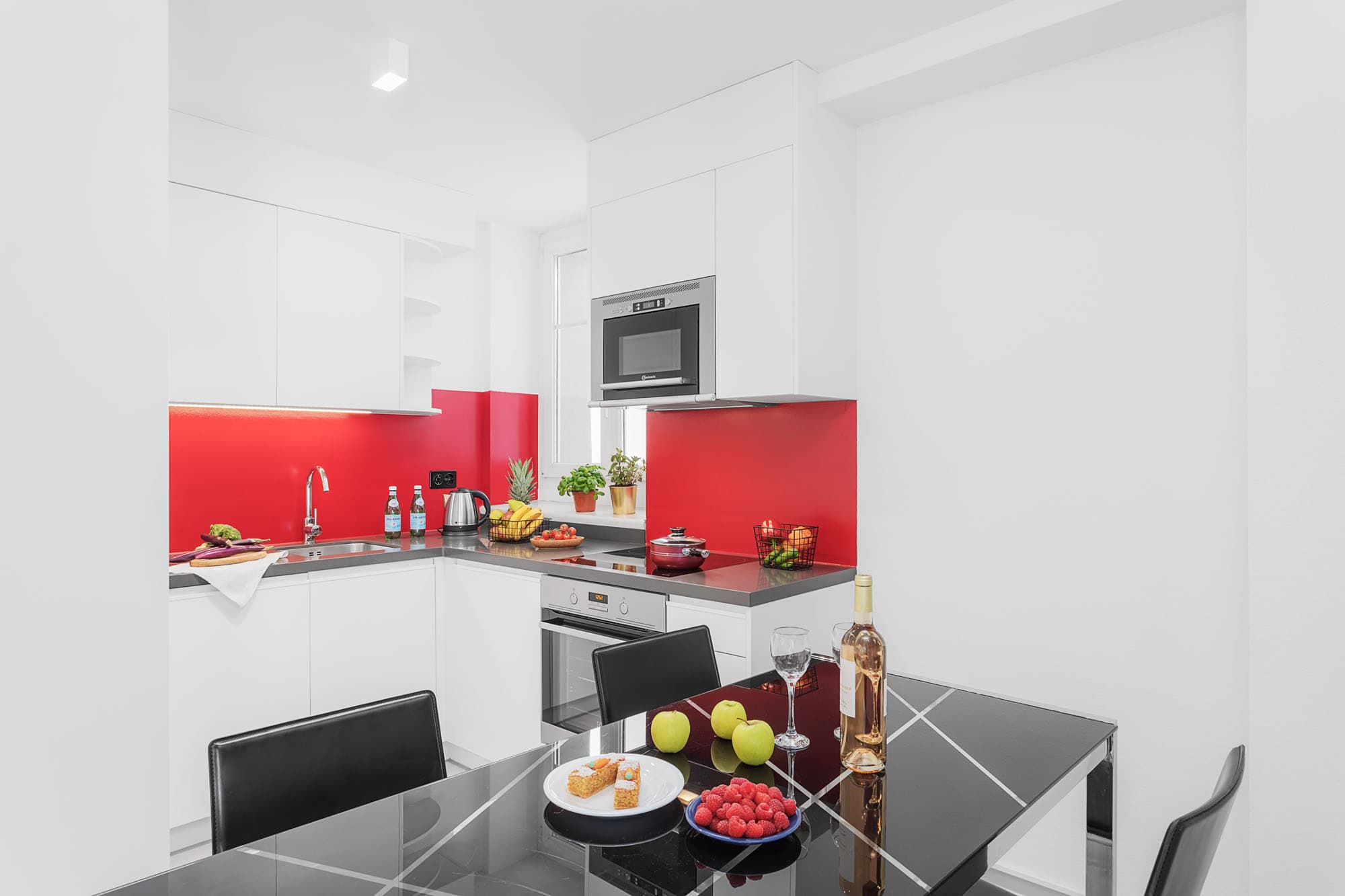 Two Bedroom Junior, Kitchenette 2