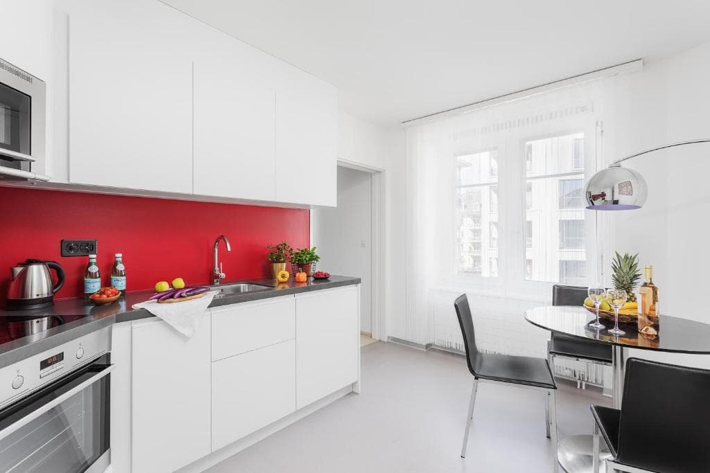 Two Bedroom Junior, Balcony, Kitchenette 3