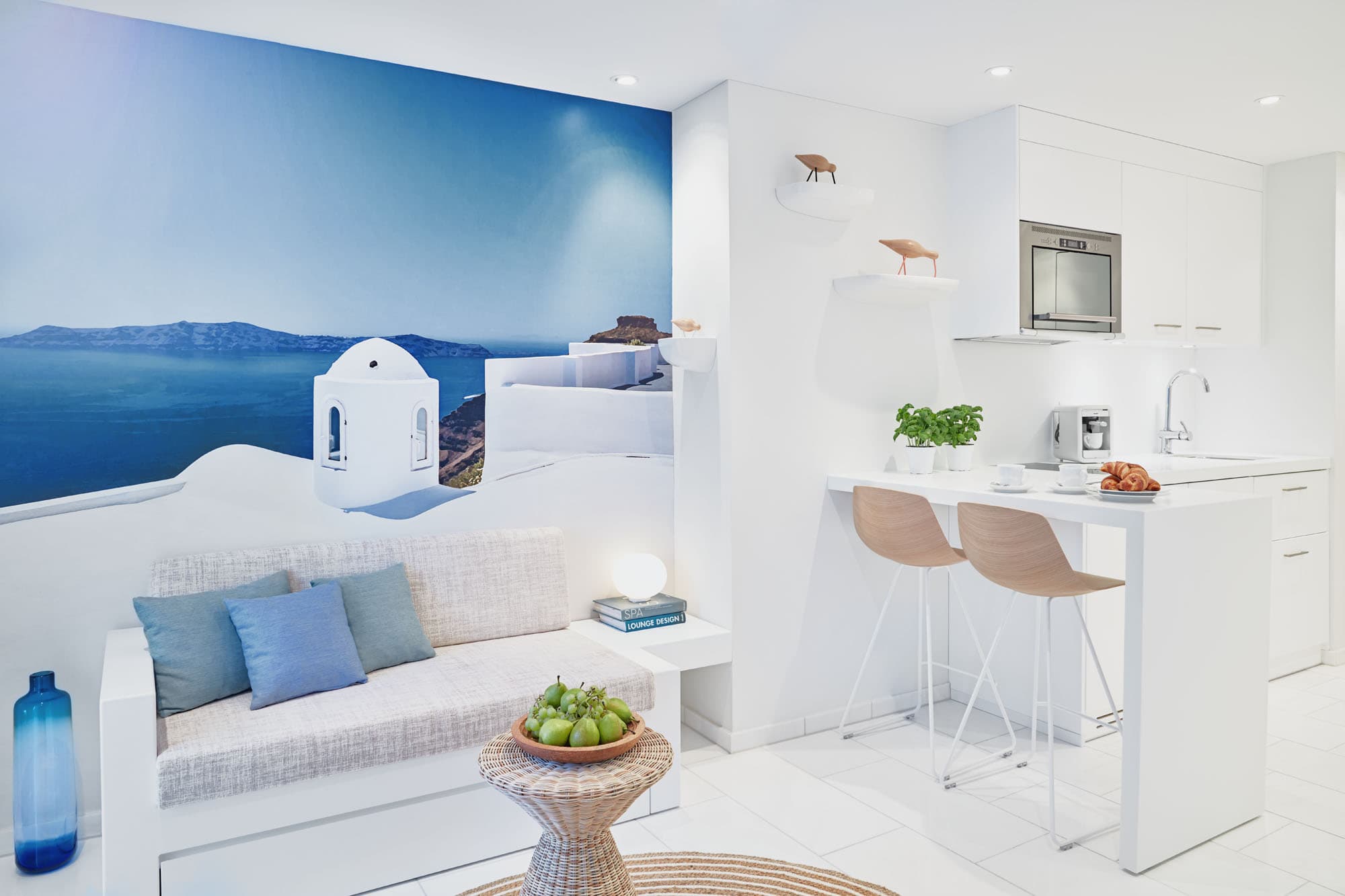 Two Bedroom Junior, Kitchenette 2