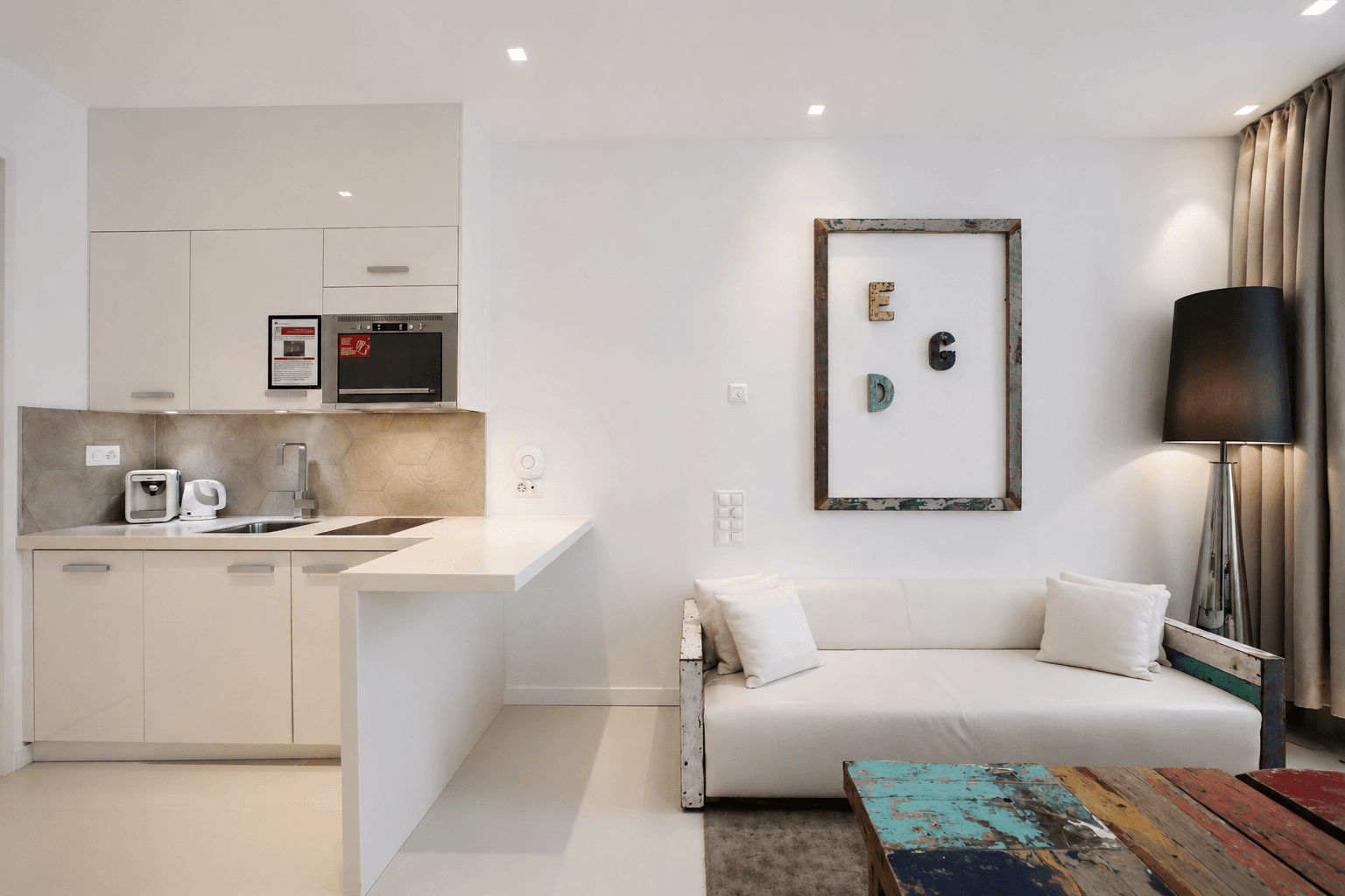 One Bedroom Senior, Kitchenette 3