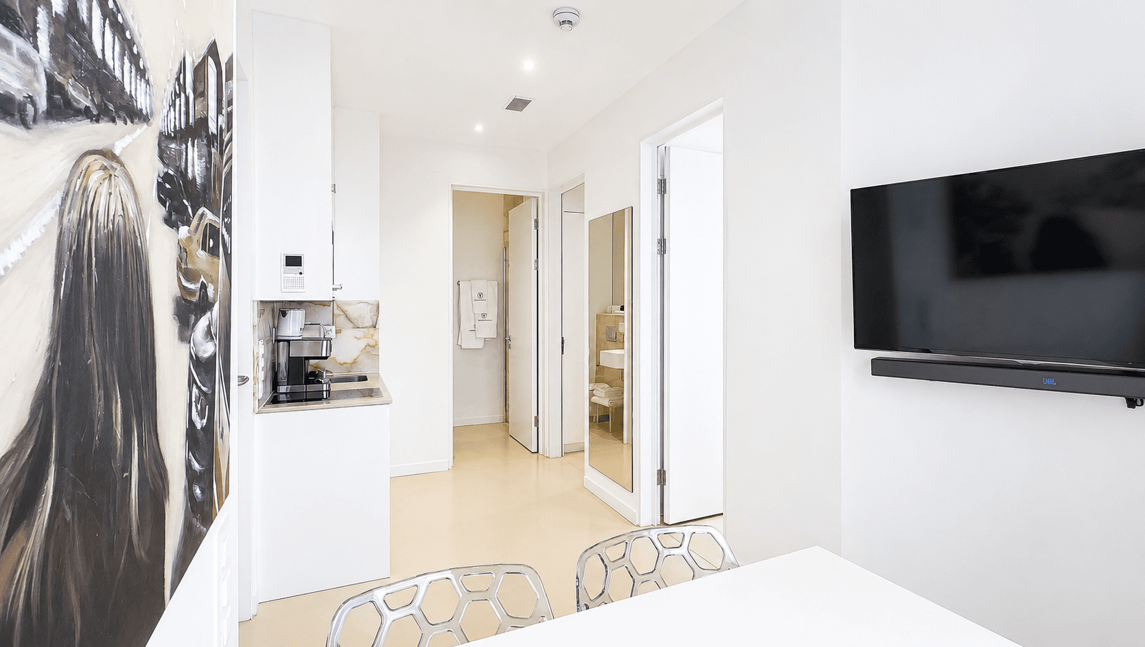 Two Bedroom Mini, Kitchenette 2