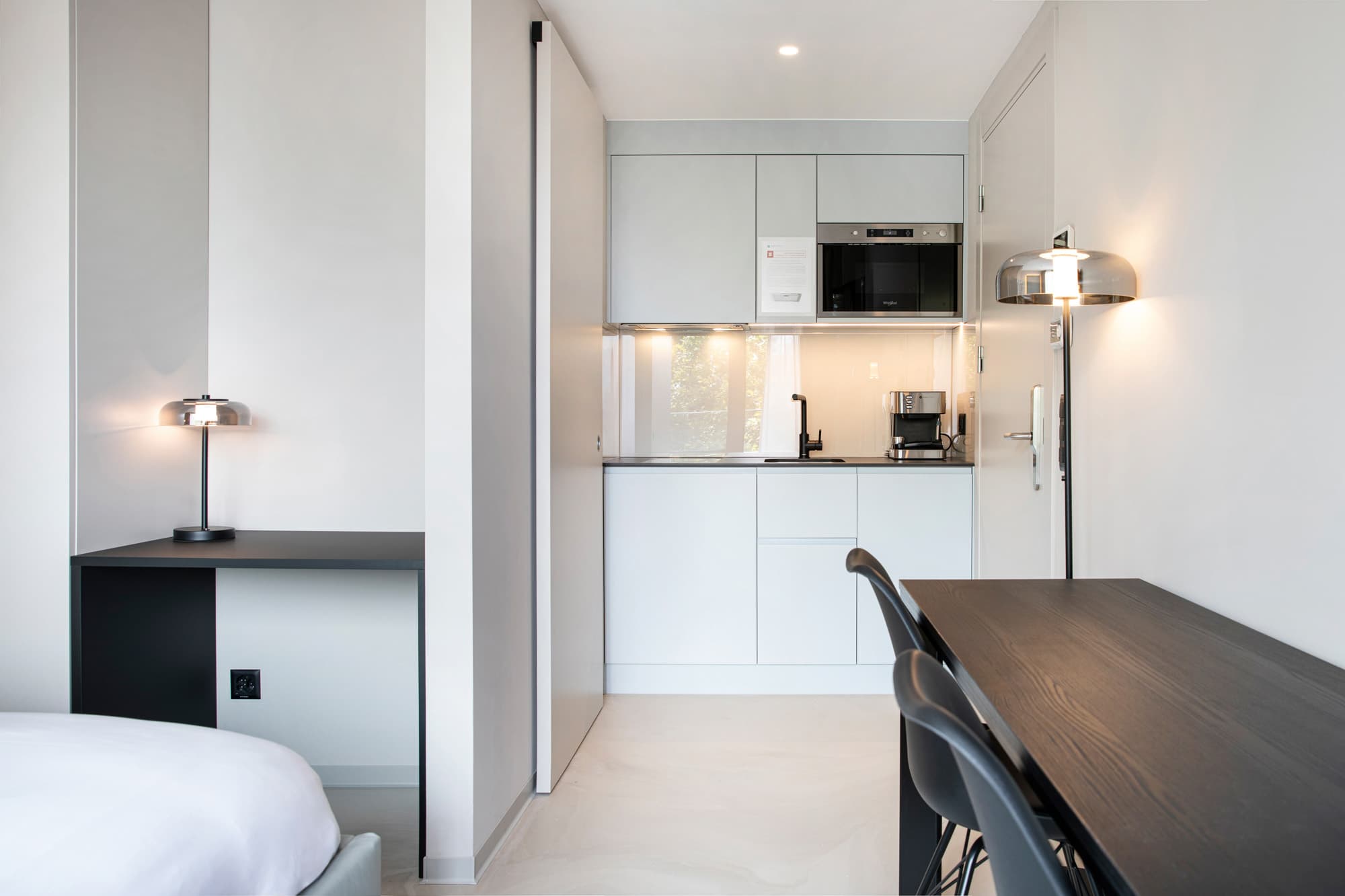 Studio Apartment Mini Balcony 2