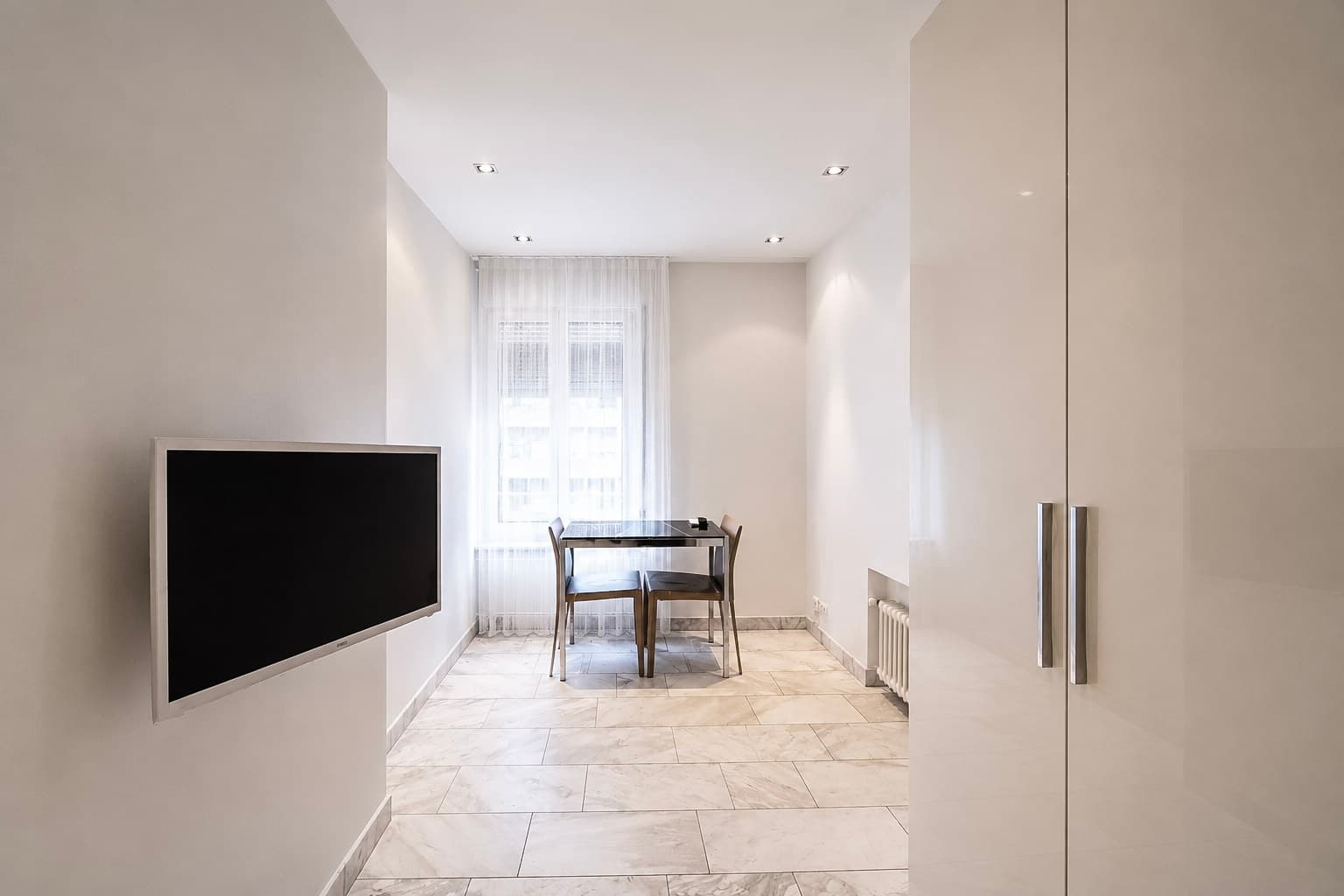 Studio Mini, External Bathroom, Kitchenette 2