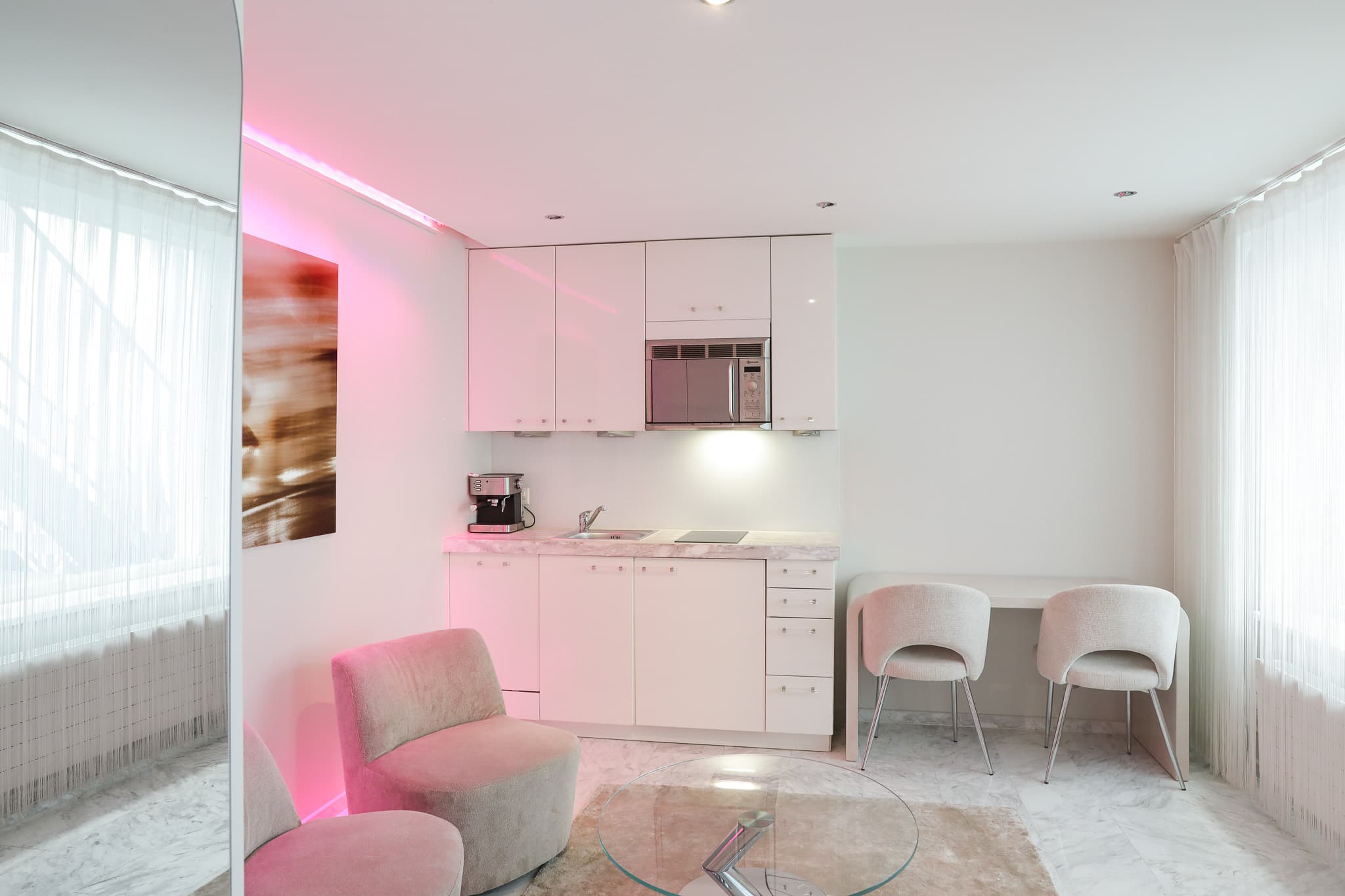 One Bedroom Junior, Kitchenette 3