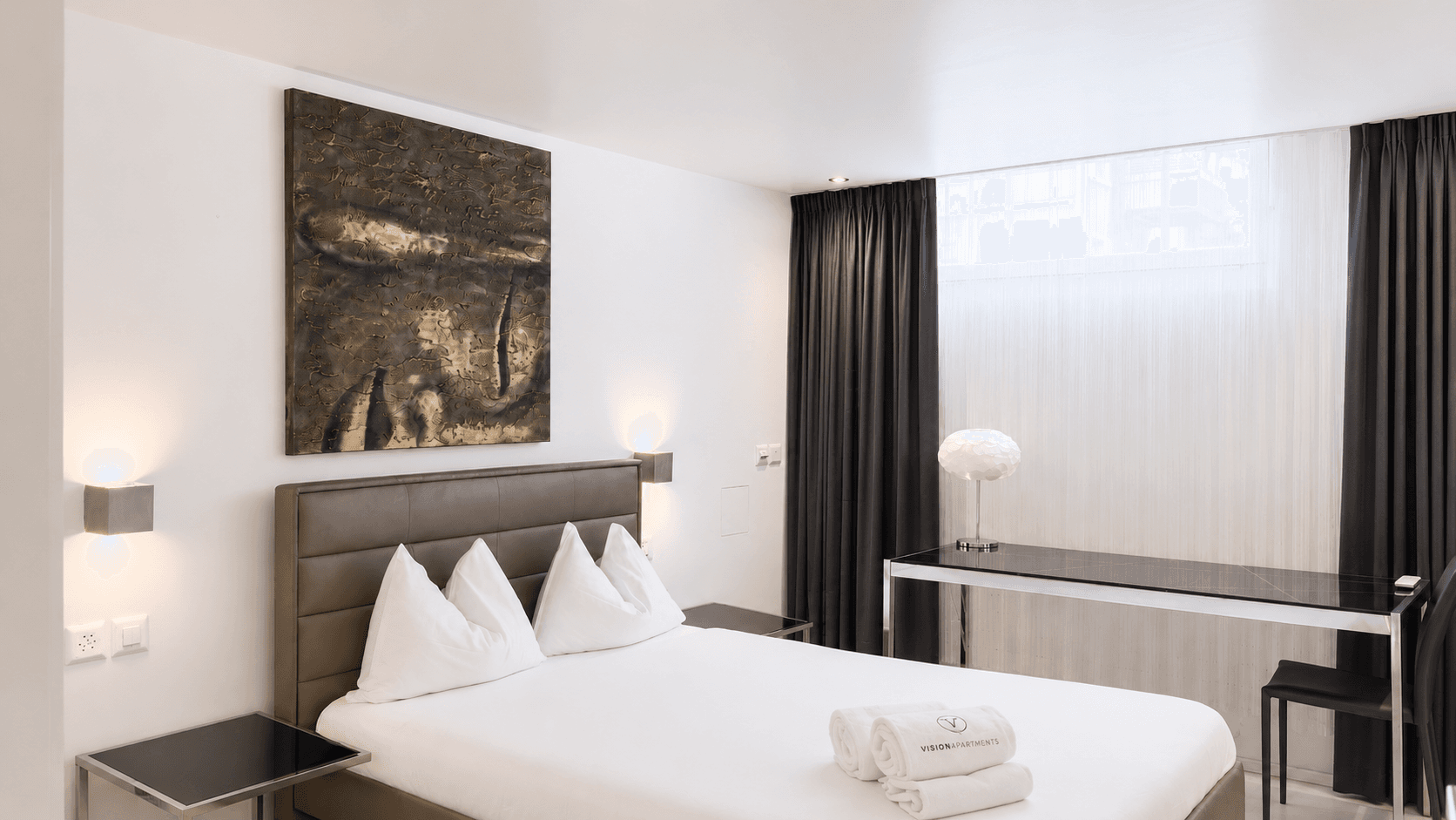 Two Bedroom Junior, Kitchenette 2