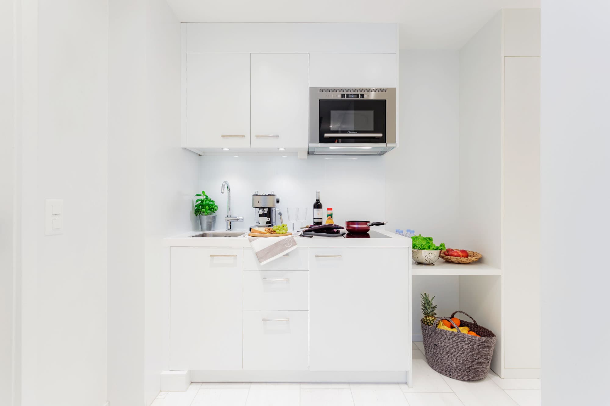 Studio Junior, Balcony, Kitchenette 2