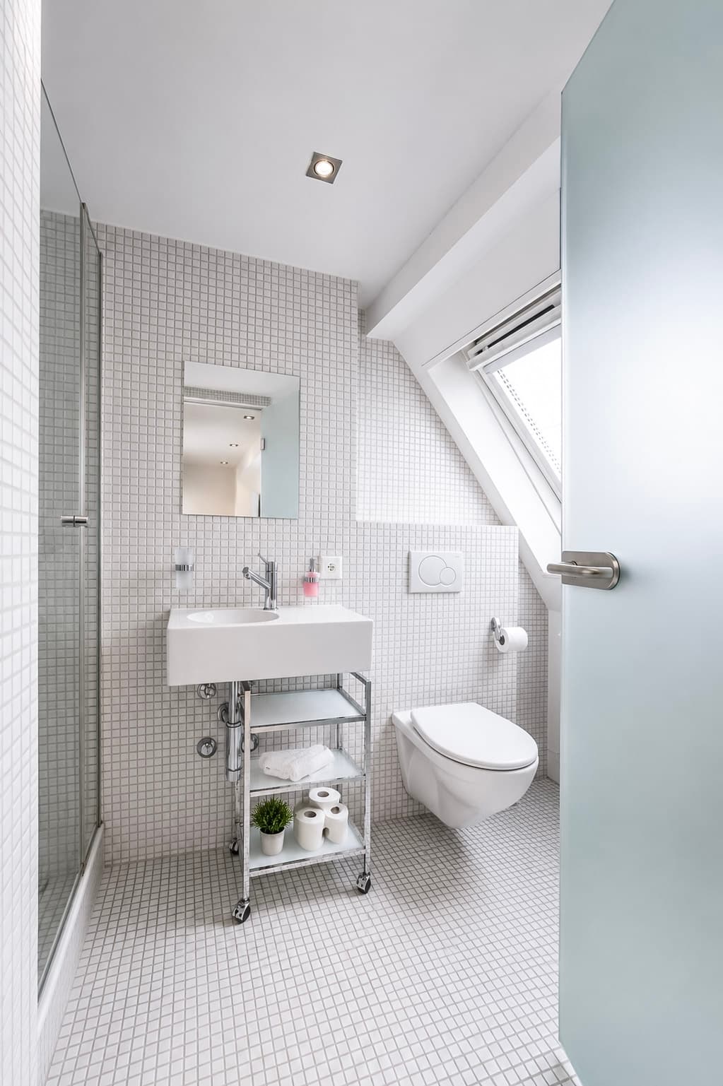 Studio Mini, Kitchenette 1
