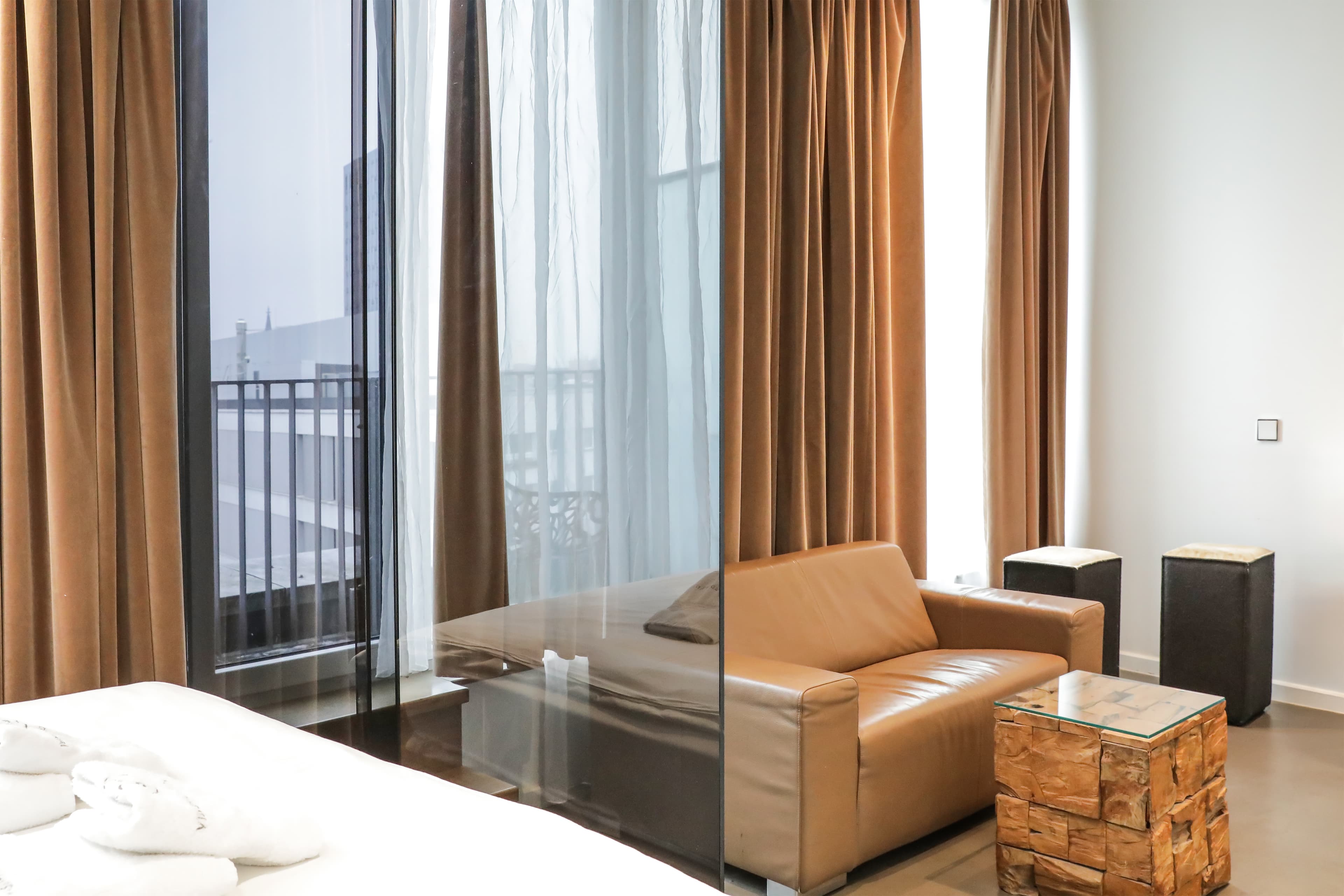 Studio Apartment Junior Balcony 3