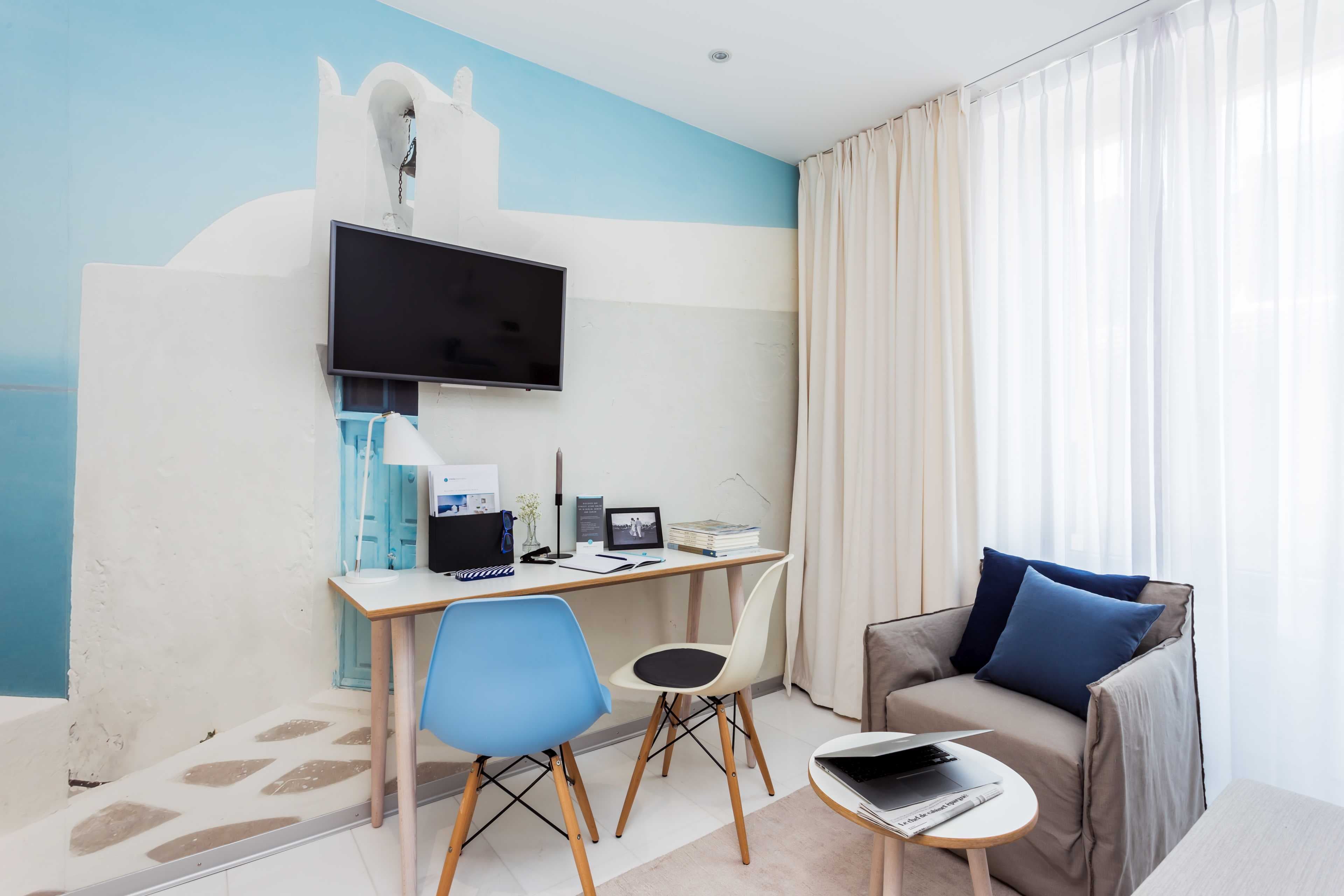 1 Bedroom Apartment Mini Kitchenette 3