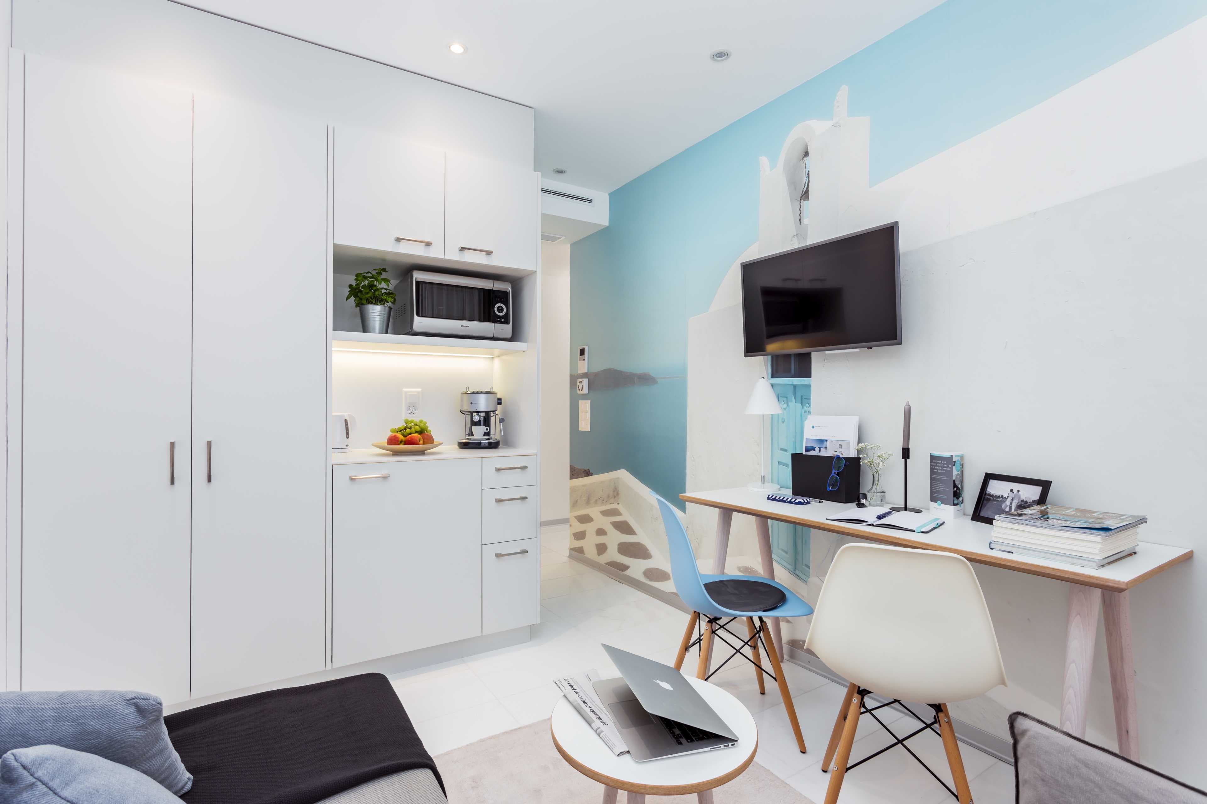 1 Bedroom Apartment Mini Kitchenette 1