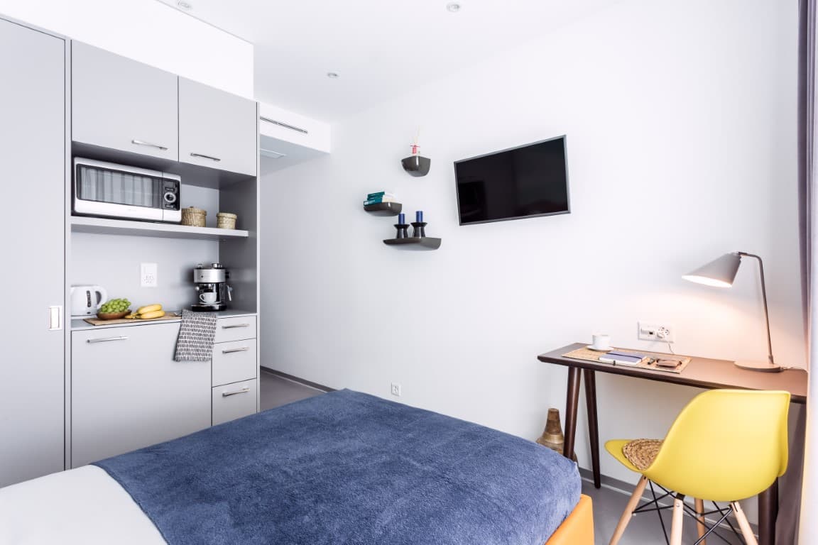 Studio Apartment Single Kitchenette Terrace Lake Side 3