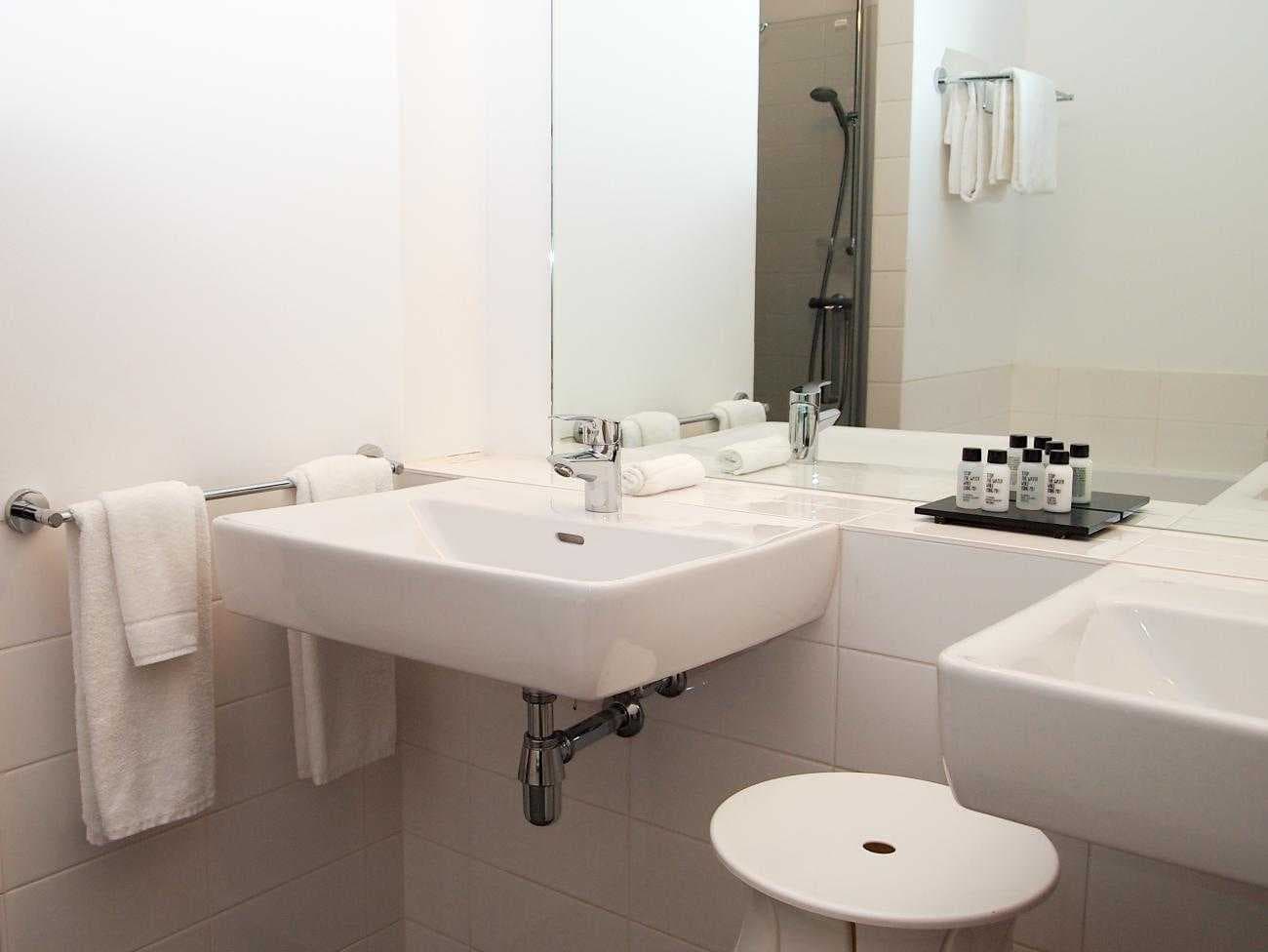 2 Bedroom Apartment Senior 3