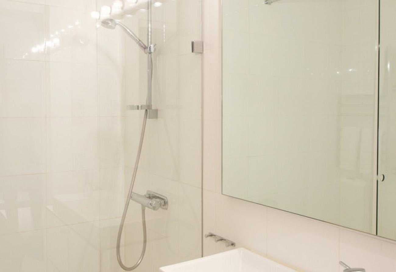 Studio Apartment Senior  3