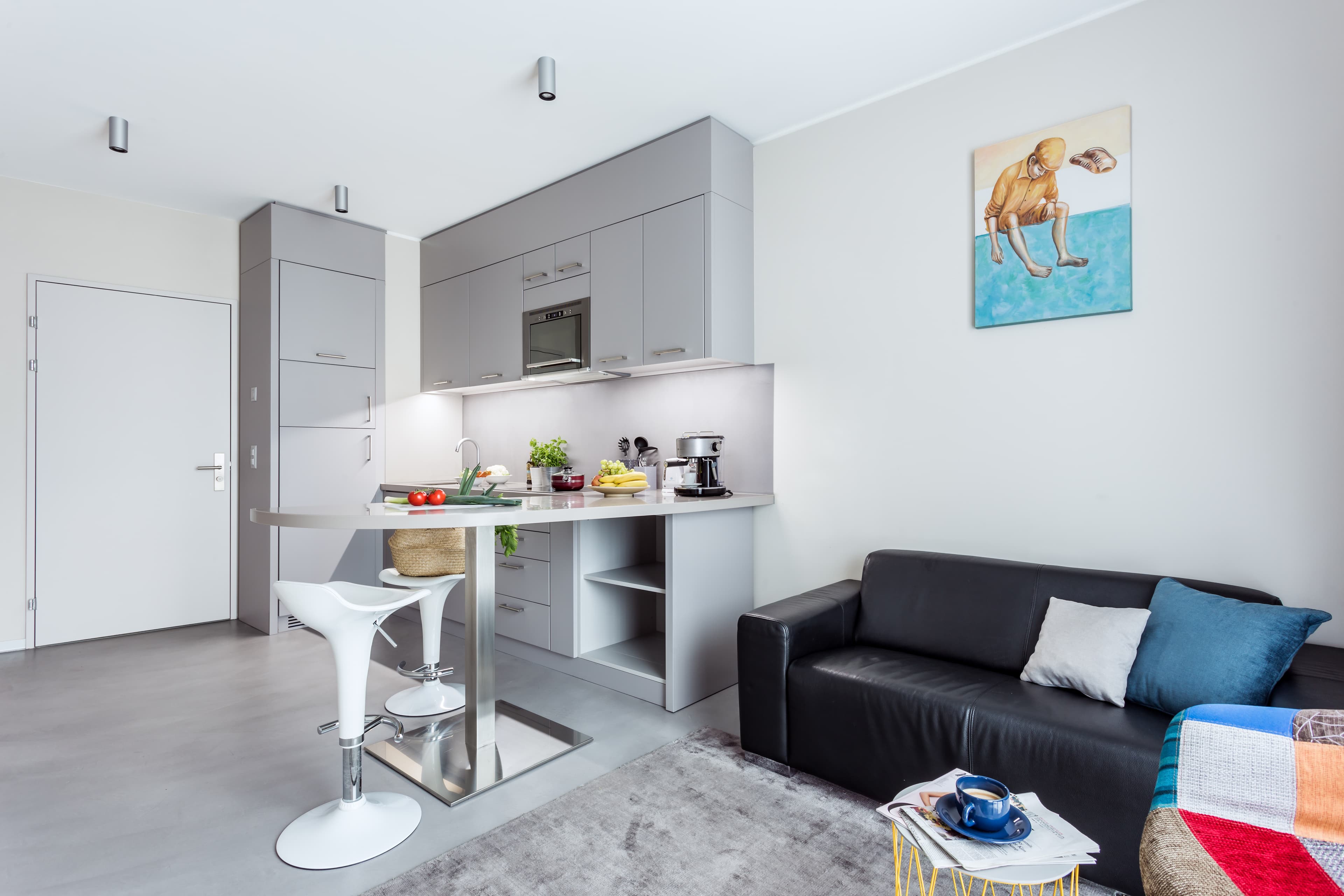 One Bedroom Senior, Kitchenette 3