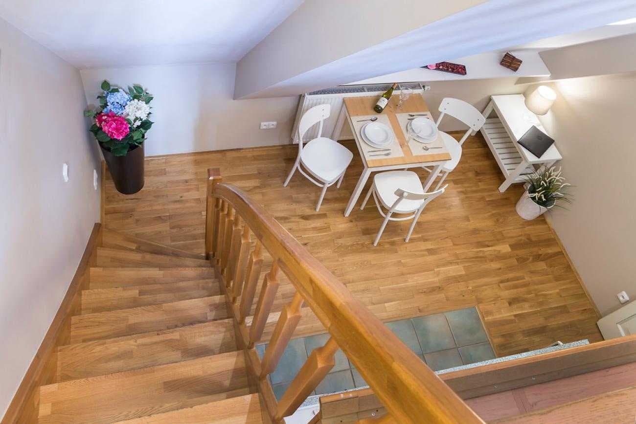 Studio Apartment Senior  3