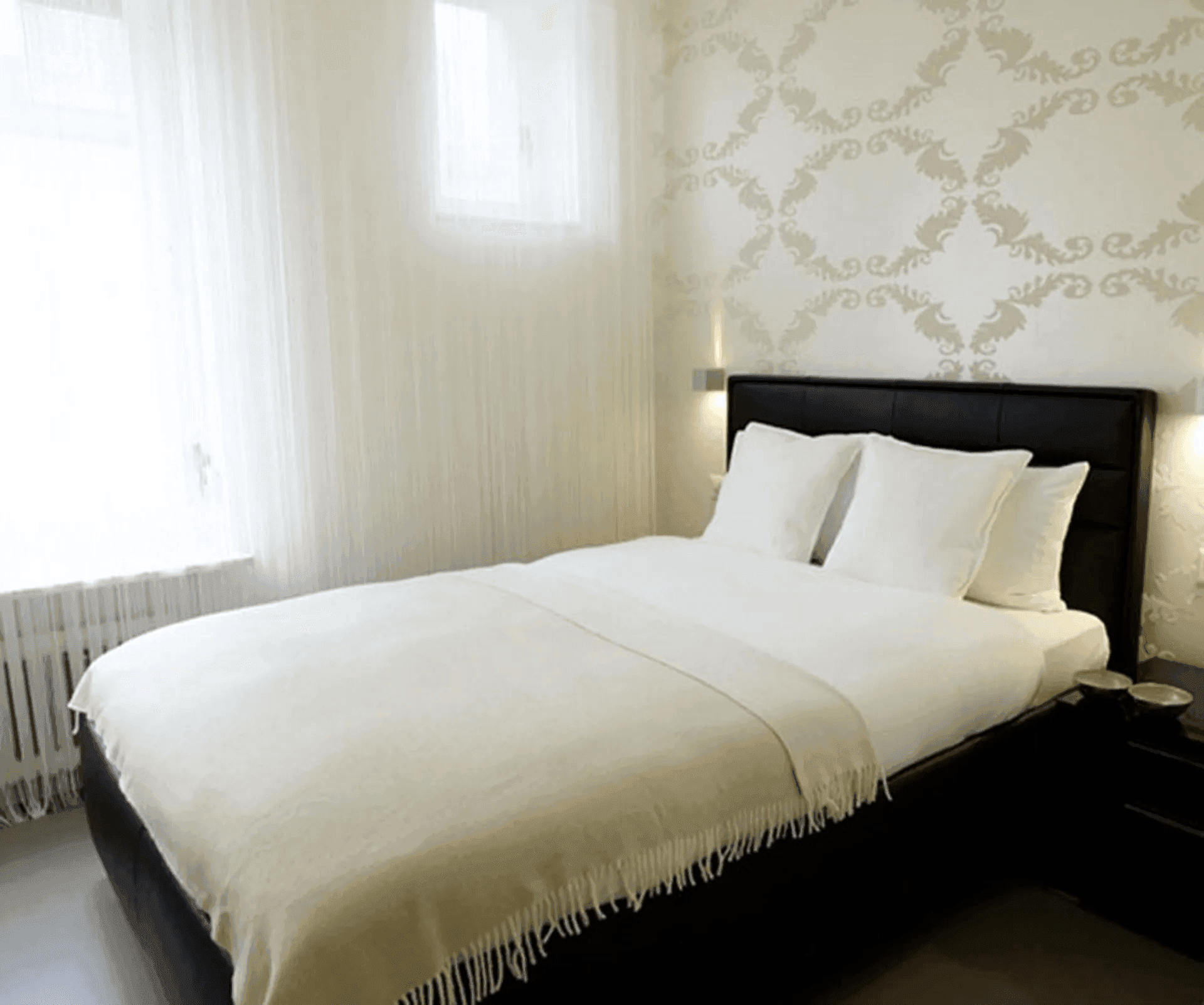One Bedroom Senior, Kitchenette