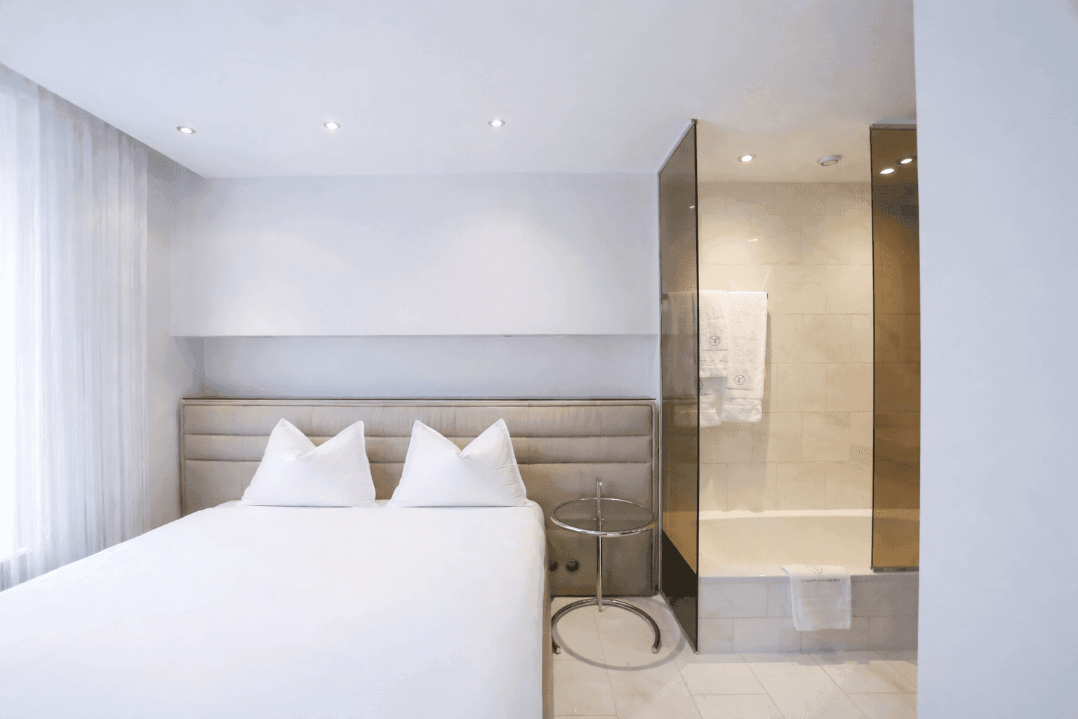 One Bedroom Senior, Balcony, Kitchenette