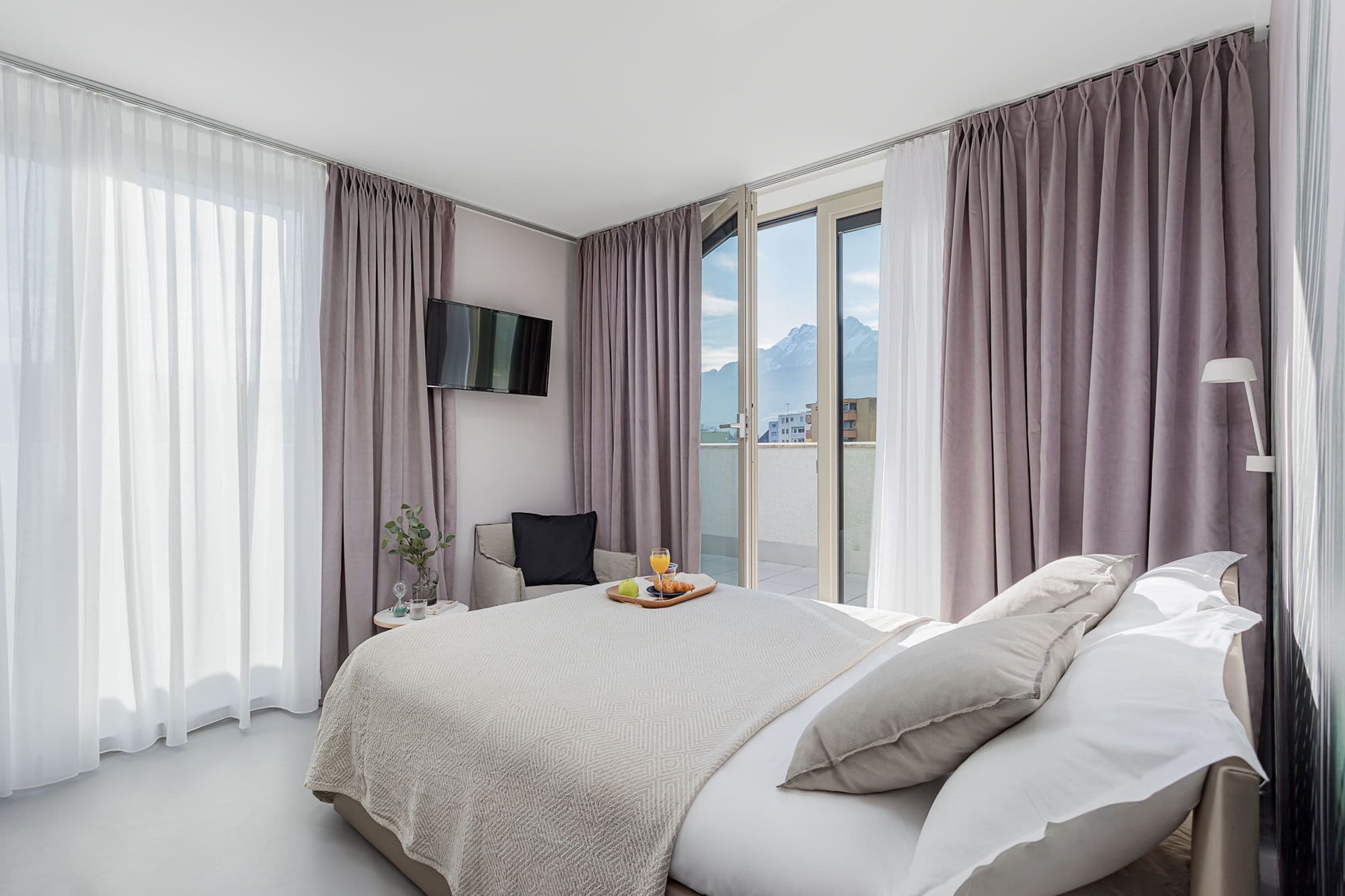 Studio Junior, Balcony, Kitchenette