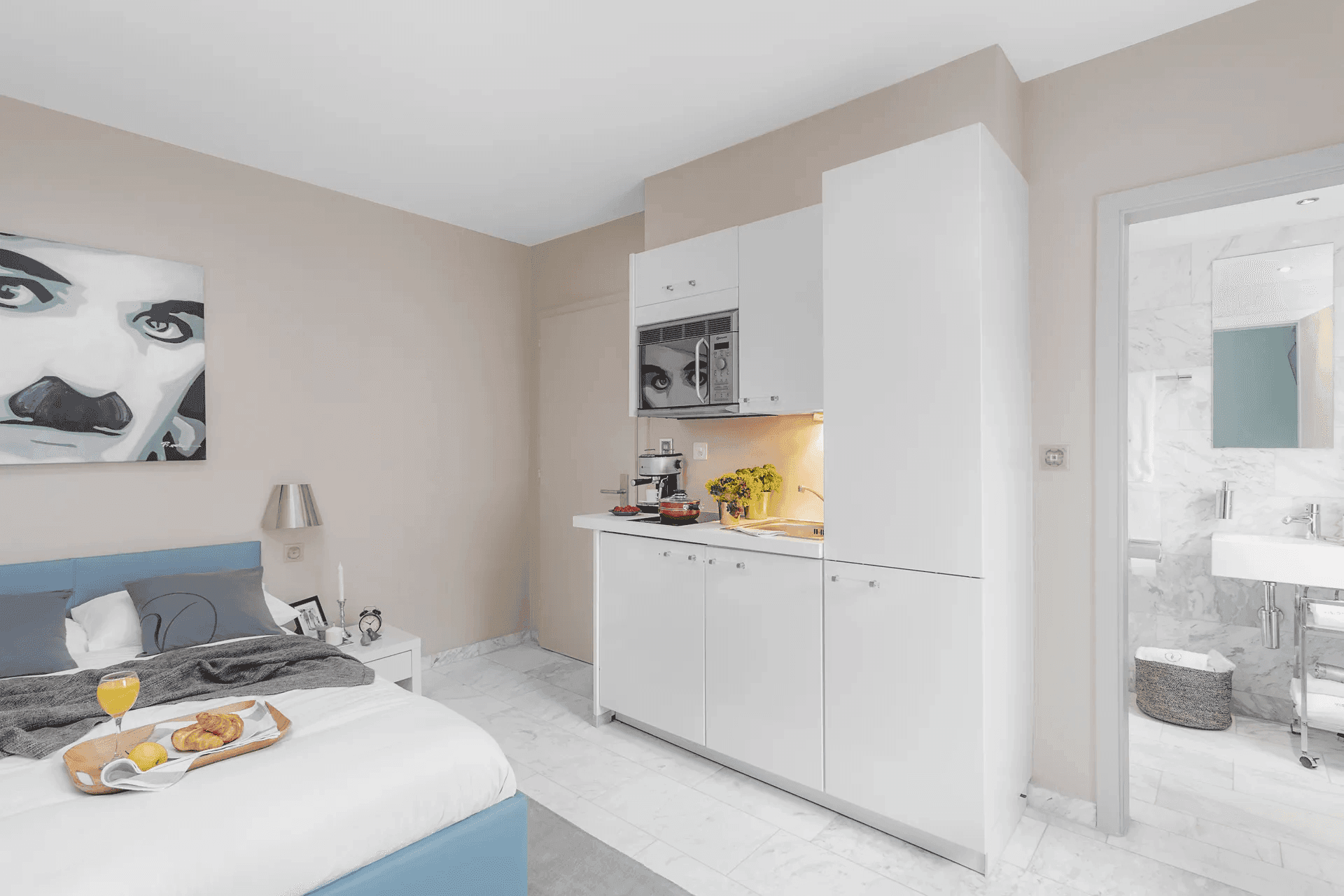 Studio Mini, Kitchenette
