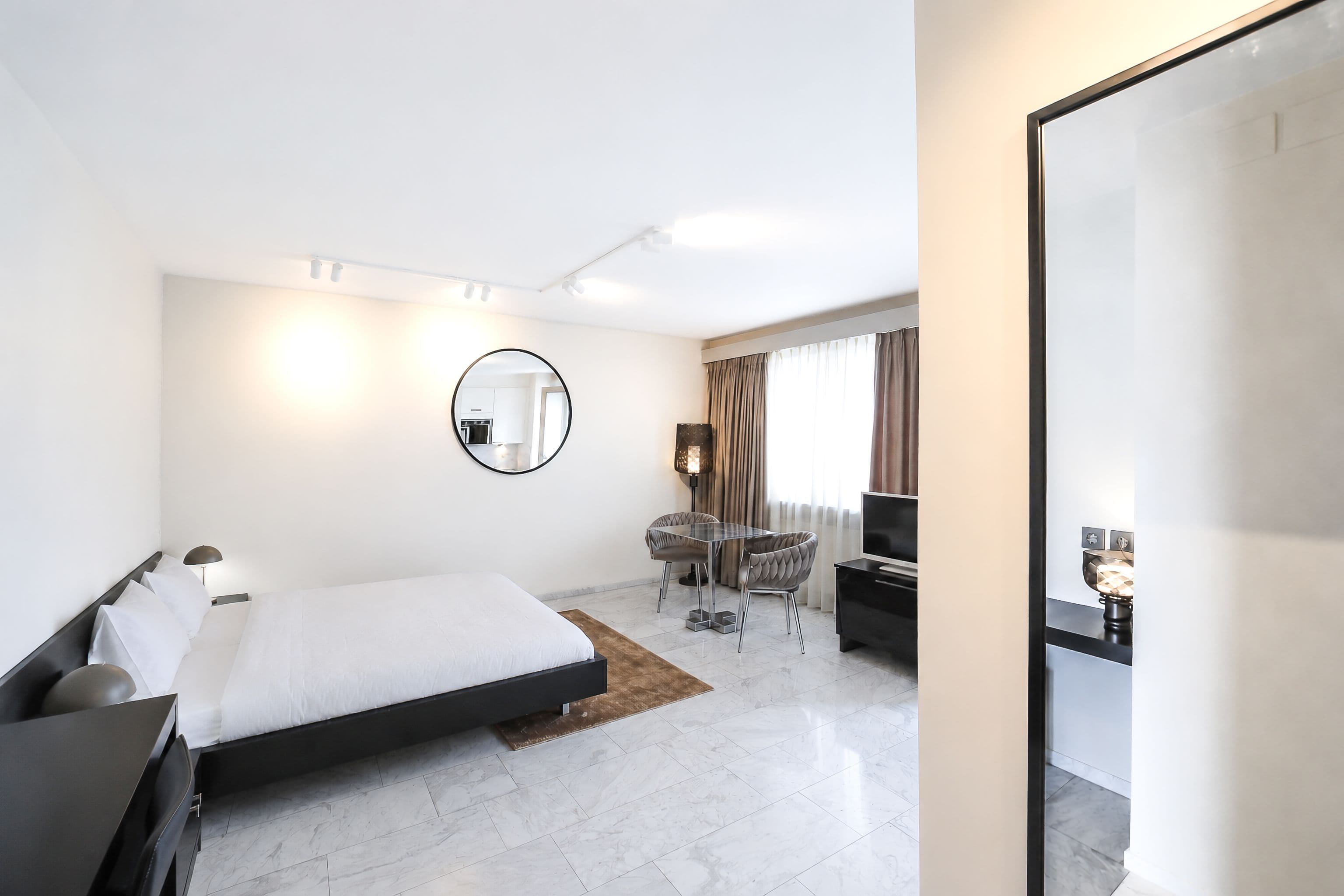 Studio Junior, Balcony, Kitchenette - Urban Balcony