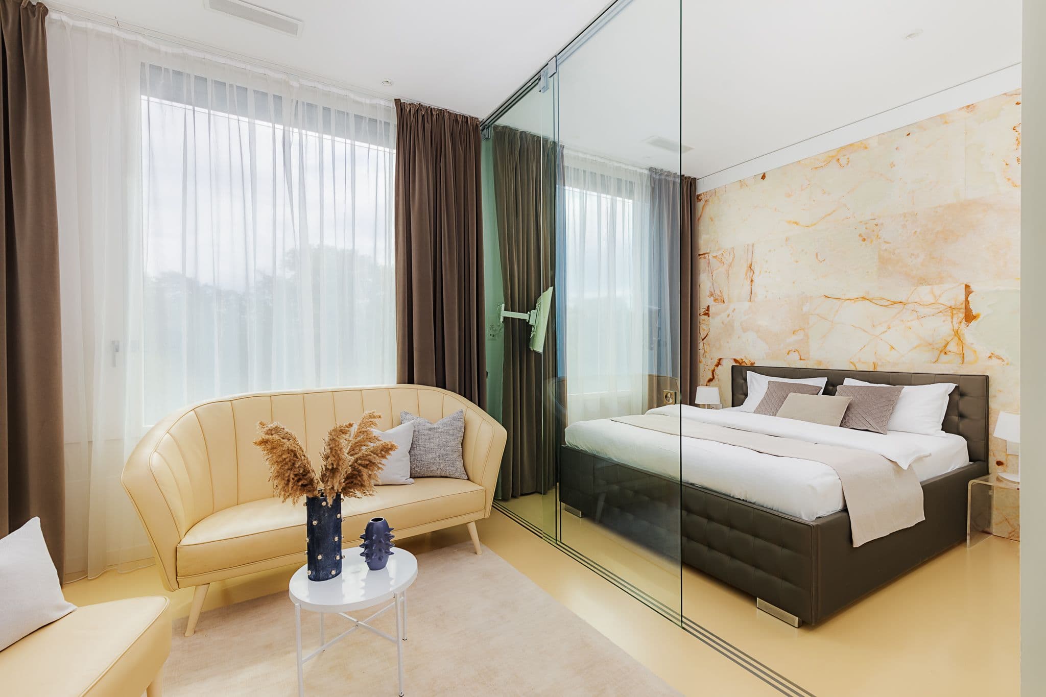 Grand Apartment, Kitchenette - Posh Living