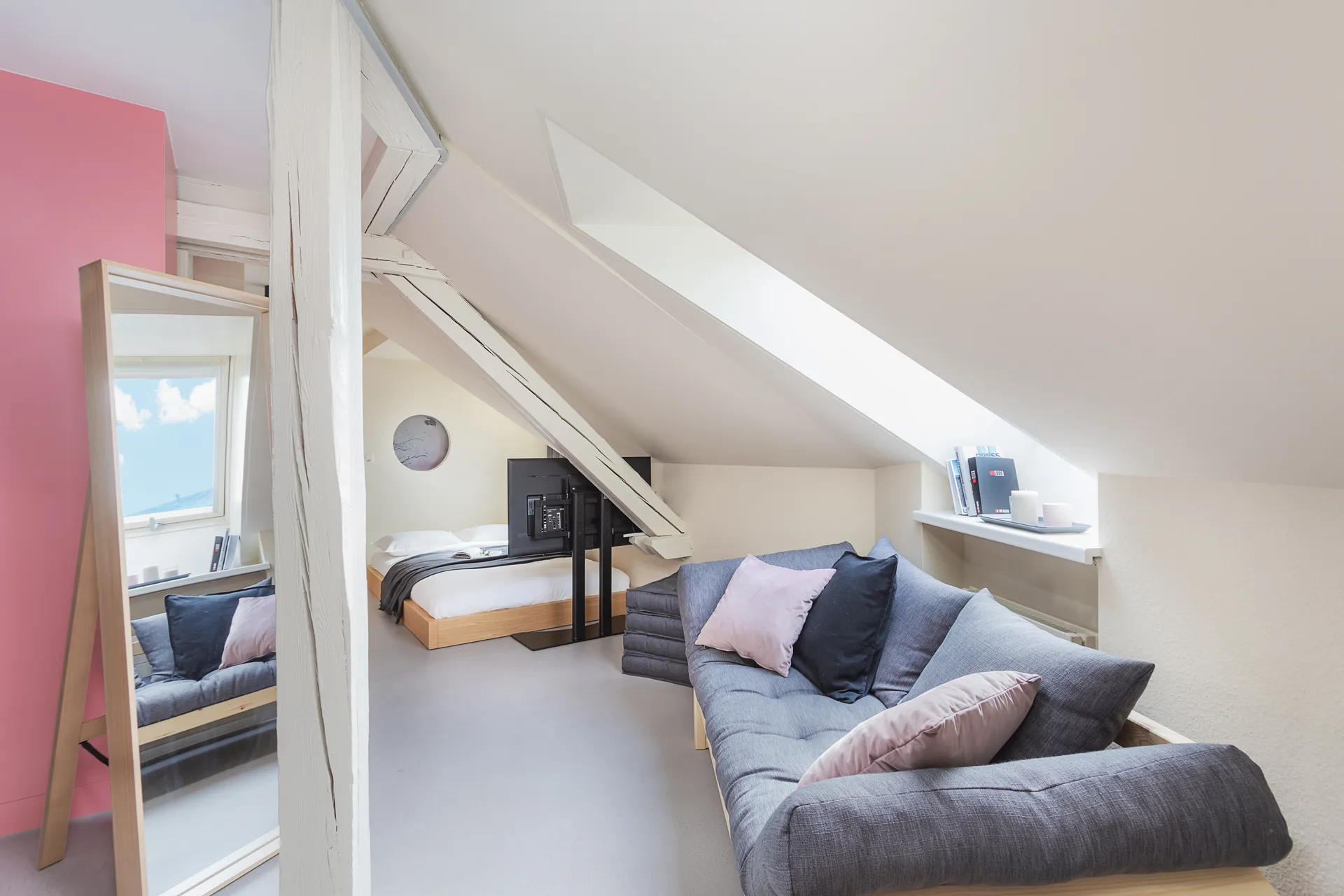 Studio Apartment Senior